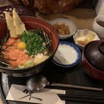 喜一 - ねぎとろと中落ちサーモンの2種丼