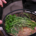 江戸前芝浜 - "鳧鍋（かもなべ）"に芹菜（せり）#BCMKR!©毒さま✨.:*ﾟ:.｡:.）