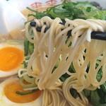 来来亭 - 麺上げ