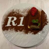 R1 TOKYO Bar&Restaurant - 