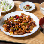 Shisen Ryourima Rako Uko - ピーナッツと鶏肉の炒め物（ランチ定食）
