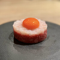 焼肉うしごろ 西麻布本店 - 北海ボタン海老の和牛ユッケ 