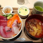 函館 まるかつ水産 - 