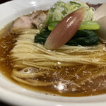 メヂカそば 吟魚 - 特　伊吹と鯵の肉三種　　1190円