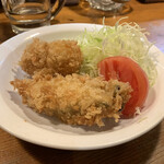 とんかつ あじろ - カニクリームコロッケ、カキ串、