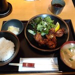 たな一 - 鶏のから揚げ定食。