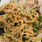 ラーメン二郎 - 赤酢投入～♪