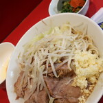 ラーメン二郎 - 汁なし半分＋ニンニク多め＋青ネギ玉子