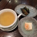 Chuugoku Meisai Son - 春雨入り大根スープ、海老と蒸し豆腐の薄塩ソースがけ、豚ひき肉と茄子の醤油炒め