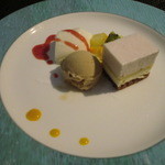 カーロ・エ・カーラ - パティシエ特製ドルチェ
      