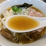 Menya Hokorobi - バランスの良いスープ