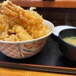 海鮮食堂 太陽 - 海鮮天丼（大）：低高度から撮影