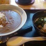 うどん市 - カレーライスとうどんのセット
