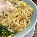 げんこつ - 川上製麺の中太麺。