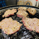 ホルモン 焼肉 楽丸 - 