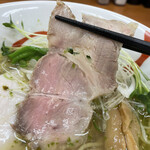 Menya Sakigakeboshi - 低温調理の豚チャーシューはしっとり良い塩梅