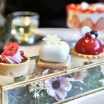 SALON BAKE & TEA - 