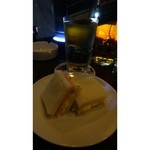 ホワイトラベル - 天六の総大醤でラーメンを食べて再び舞い戻って飲み直し。月曜日だったよな。