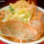 ラーメン二郎 - 小ぶた入り 「ニンニクヤサイ」(800円) 2013/07
