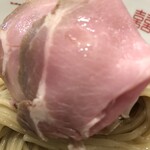 つけめん金龍 - チャーシューがめちゃめちゃ旨い！