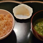 表参道うかい亭 - ガーリックライス、みそ汁、玉葱甘酢