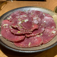 ホルモン焼肉 富や 栄店 - タン先