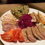 noda - 先ずは前菜の盛り合わせから、特に玉子焼みたいな土筆のフリッタータは絶品でした。