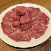 炭火焼肉ホルモン うしごろ 中目黒店 - 