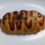 鎌倉ベーカリー - 料理写真:ウインナーロール¥140+税