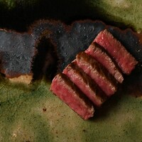 短黒和牛や飛騨牛など、厳選した和牛を楽しむ－。