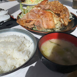まるやま食堂 - リブロース生姜焼き定食