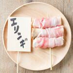 えりんぎ肉巻き串