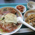 タイ国料理 ゲウチャイ - イエンターフォー