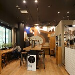 カフェカルディーノ＋wine - 店内