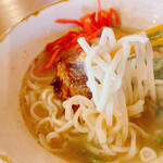 ちばる食堂 - 細いけどコシあり