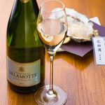■■ Champagne is perfect for a toast ♪ Great for anniversaries and celebrations ◎■■