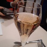 パリのワイン食堂 - 泡