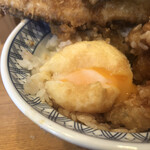 日本橋 天丼 金子半之助 - 半熟玉子