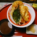 Shusen - 令和5年2月 ランチタイム
                        ぶっちぎり気まぐれ天丼 770円