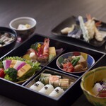 Shokado Bento (boxed lunch) (reservation required)