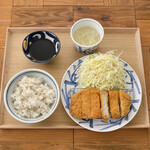 Anchisuteki Tororo Mugimeshi Butamaru - 豚丸カツ定食 