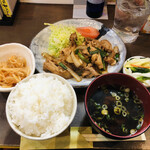 家庭料理居酒屋 よってって - ♪2023.NO4豚肉のプルコギ定食 ¥500