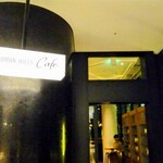 OVAL CAFE - 