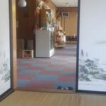 十和田家 - 店内は新しくはないけど、清潔感があって良い感じ