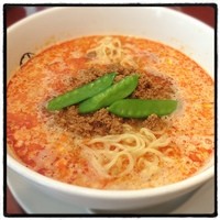 個室中華 頤和園 溜池山王店 - 担々麺。
                たんたんめん＝うまいもの
                と認識させてくれるお店。