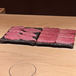 鮨 一幸 - 出番待ちの鮪