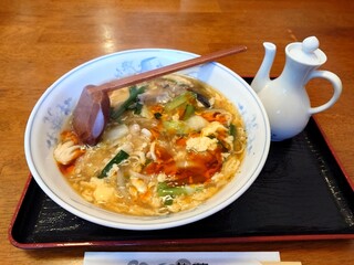 Bika - 生酸辣湯麺　1080円