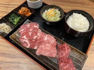 E-Go Yamagata Gyuu Ittou Gaiyakiniku Kurobeko - 