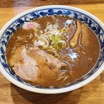 必勝軒 - スープ具材はそれなりに美味しい