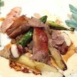 ラ スフォリーナ - ほろほろ鳥　その内臓とグリーン＆ホワイトアスパラ